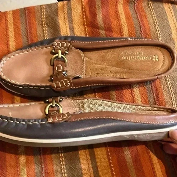Naturalizer Hutton Brown and Blue Leather Shoes With Gold Accents Size 5.5 - Picture 4 of 10